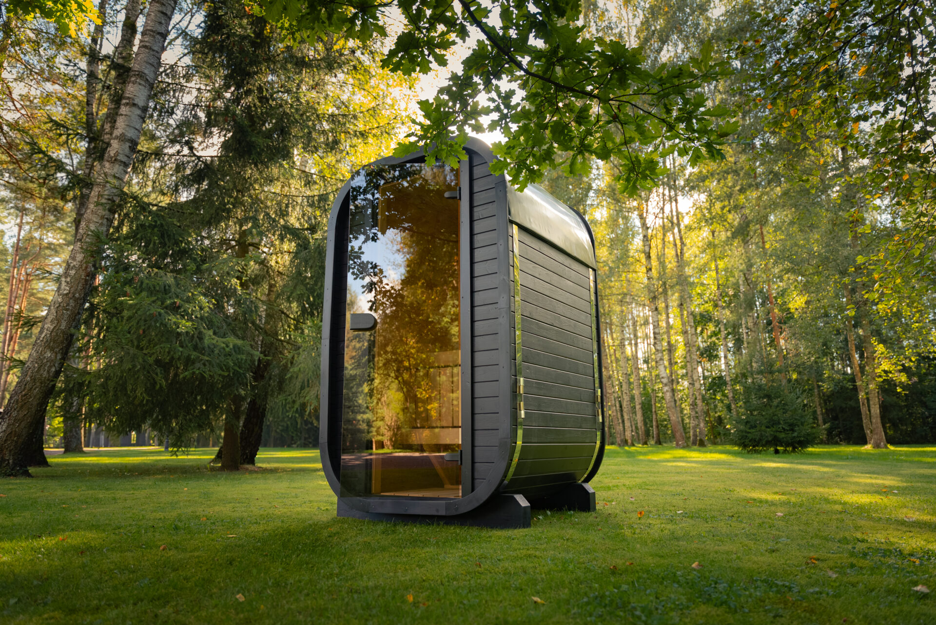 ULA Micro sauna by Celsium inviting a calm outdoor wellness moment