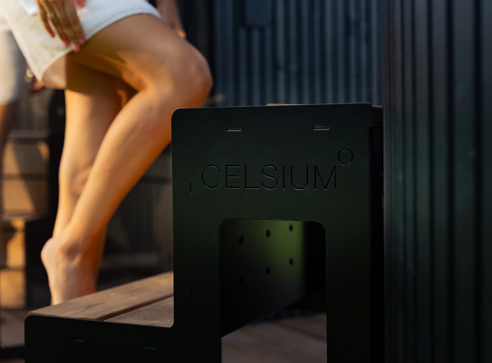 Tauras classic black by Celsium