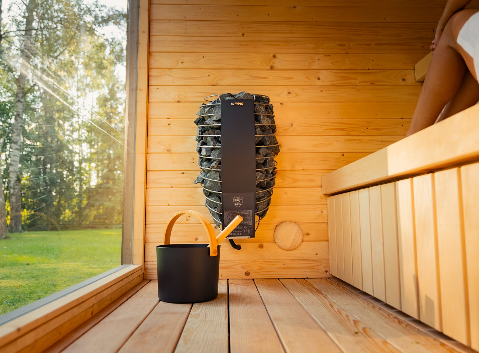 Tauras classic black interior by Celsium