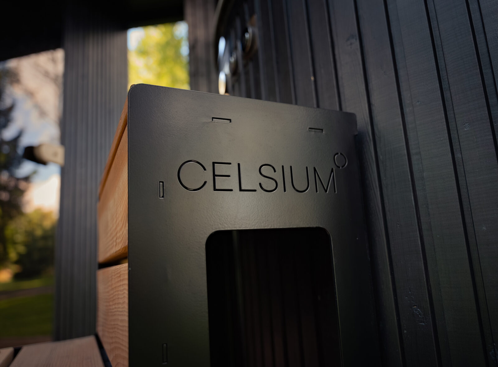 Tauras classic black by Celsium